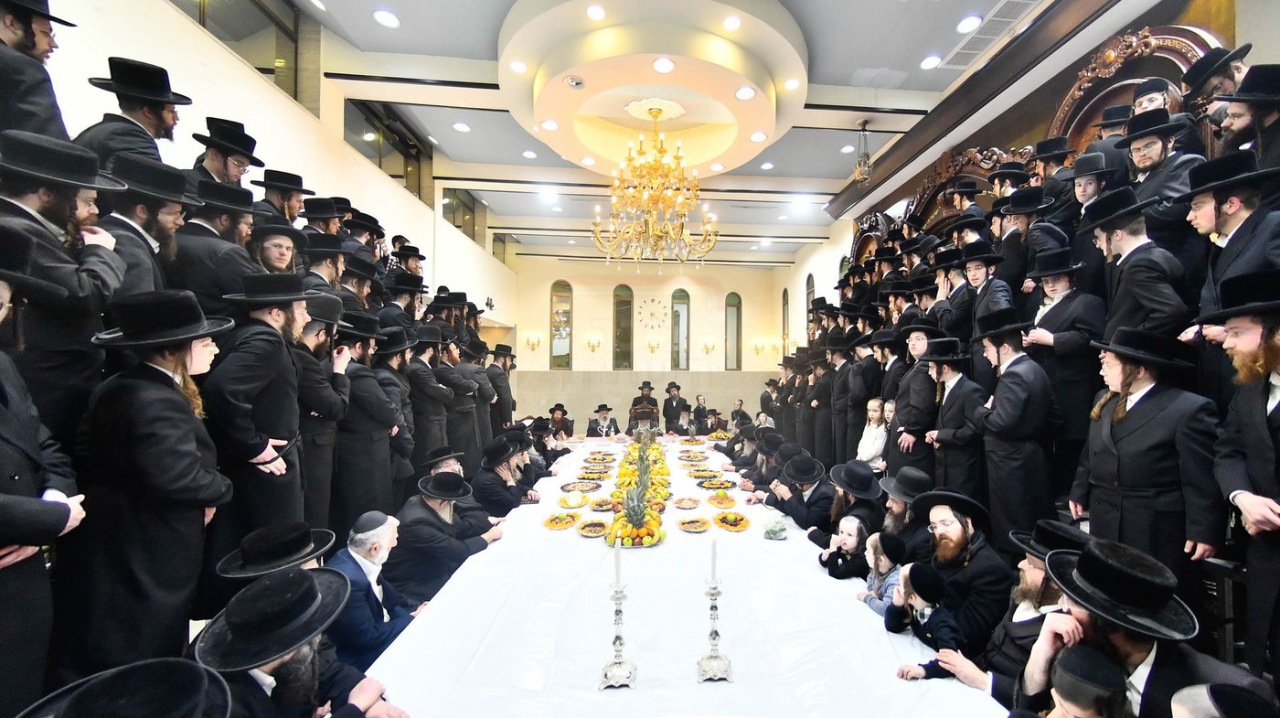 האדמו"ר מקרעטשניף י-ם בשלחה"ט לרגל ט"ו בשבט