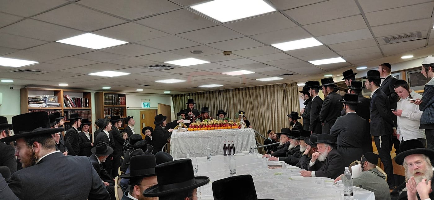 האדמו"ר מקאליב בטיש ט"ו בשבט 