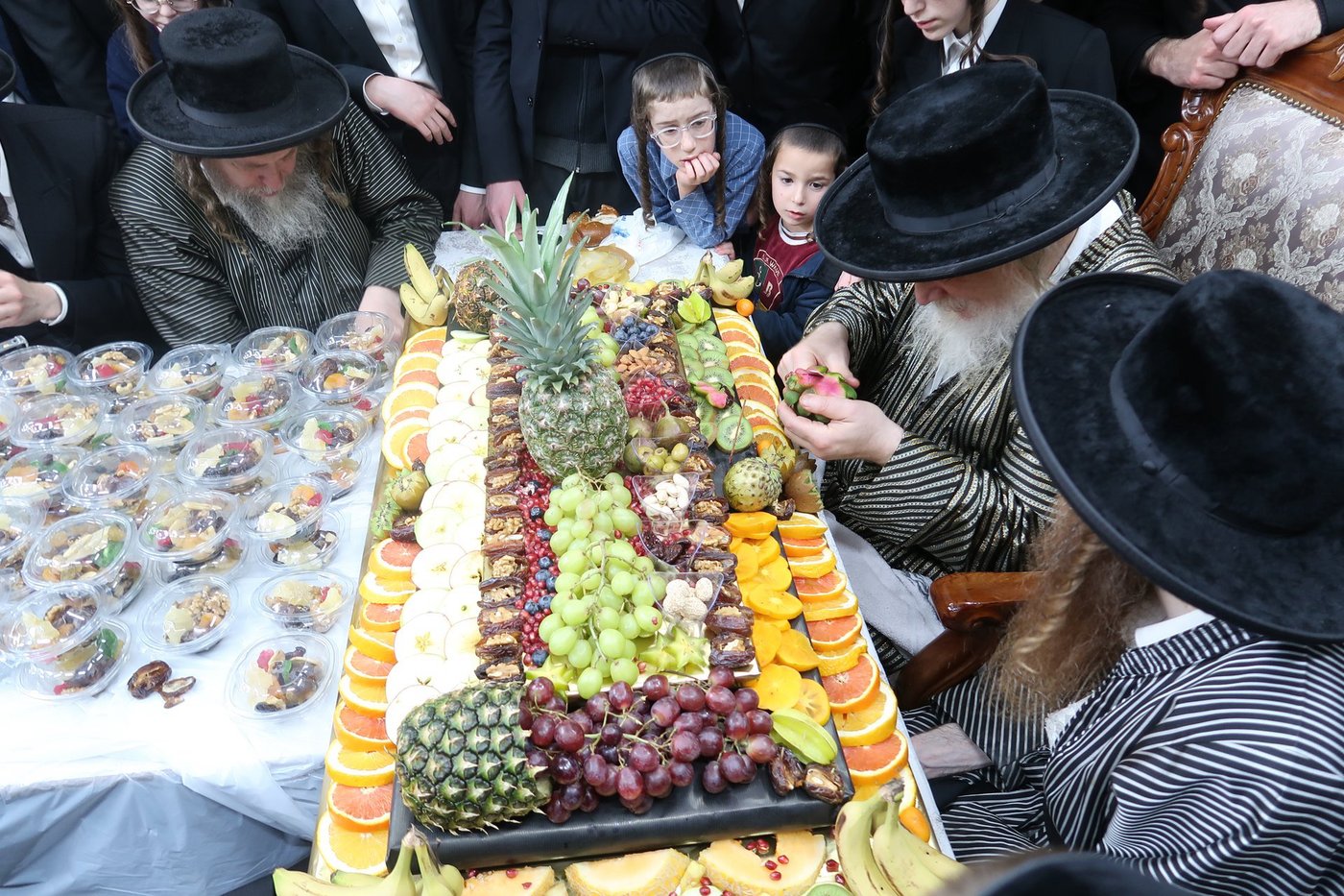 ט"ו בשבט במבקשי אמונה