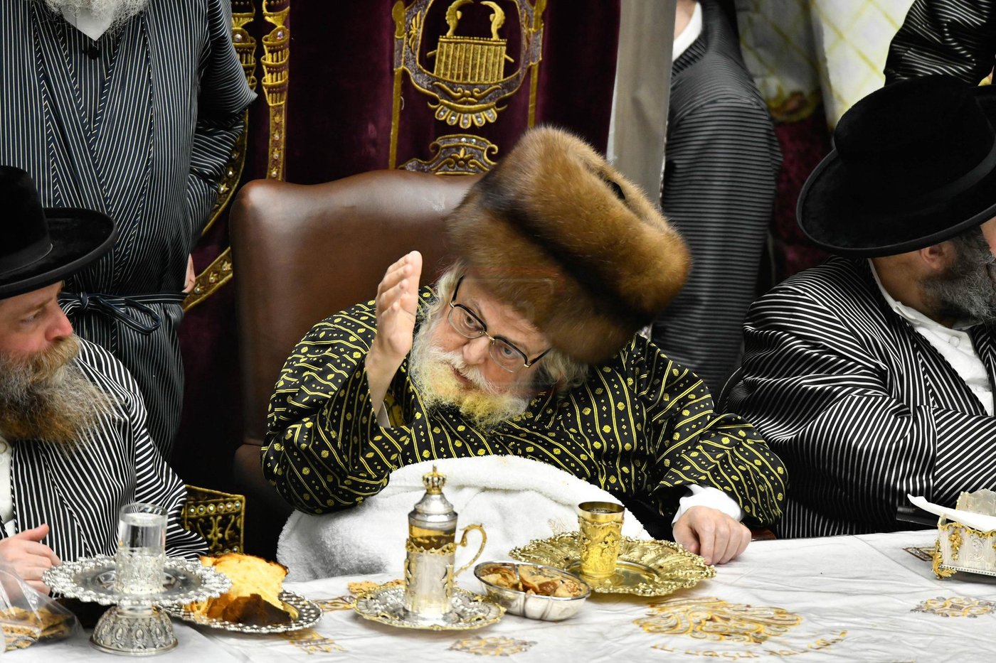 האדמו"ר מתולדות אברהם יצחק בטיש ט"ו בשבט