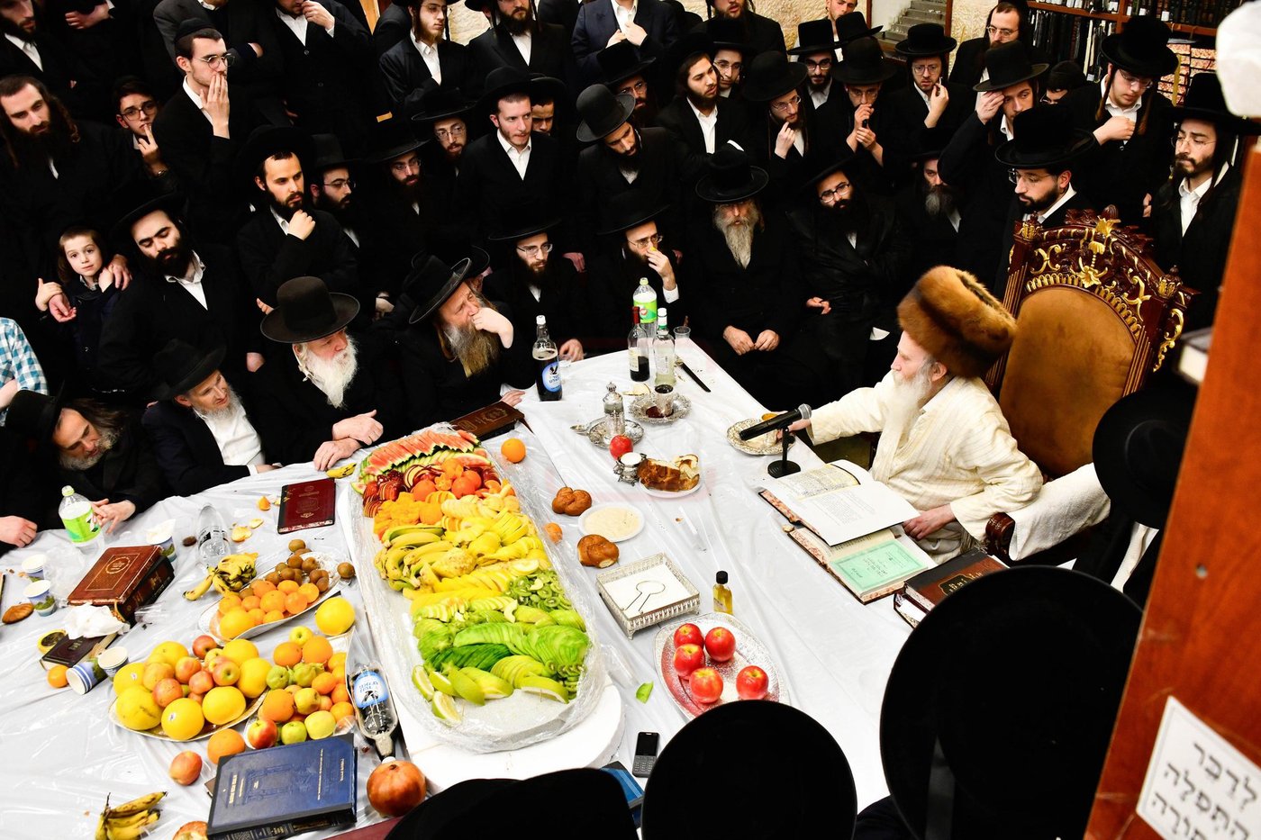 האדמו"ר מתורת חכם בטיש ט"ו בשבט