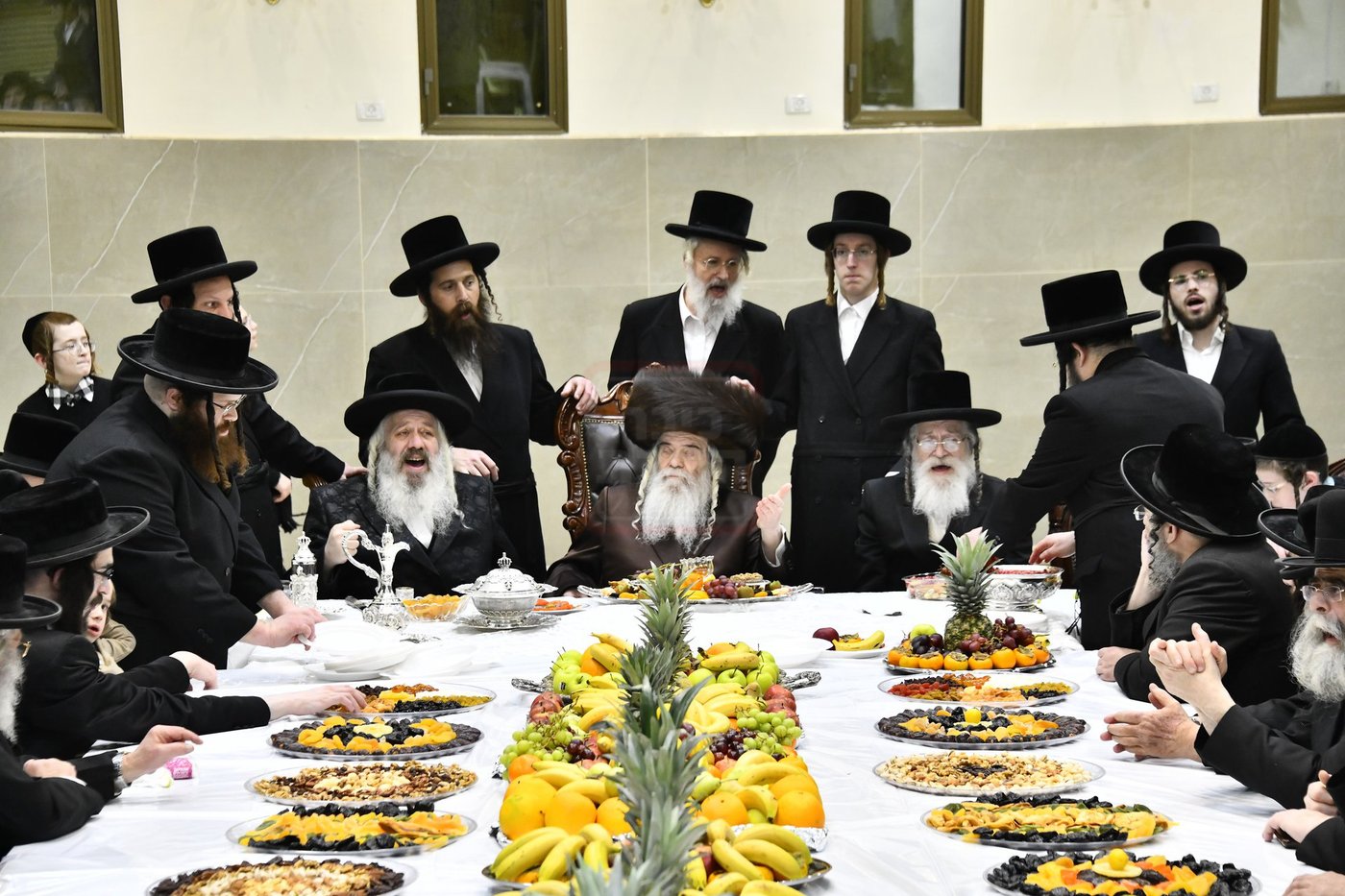 האדמו"ר מקרעטשניף י-ם בשלחה"ט לרגל ט"ו בשבט