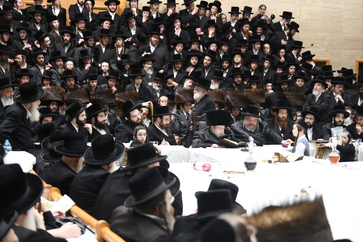 האדמו"ר מבעלזא בטיש ט"ו בשבט 