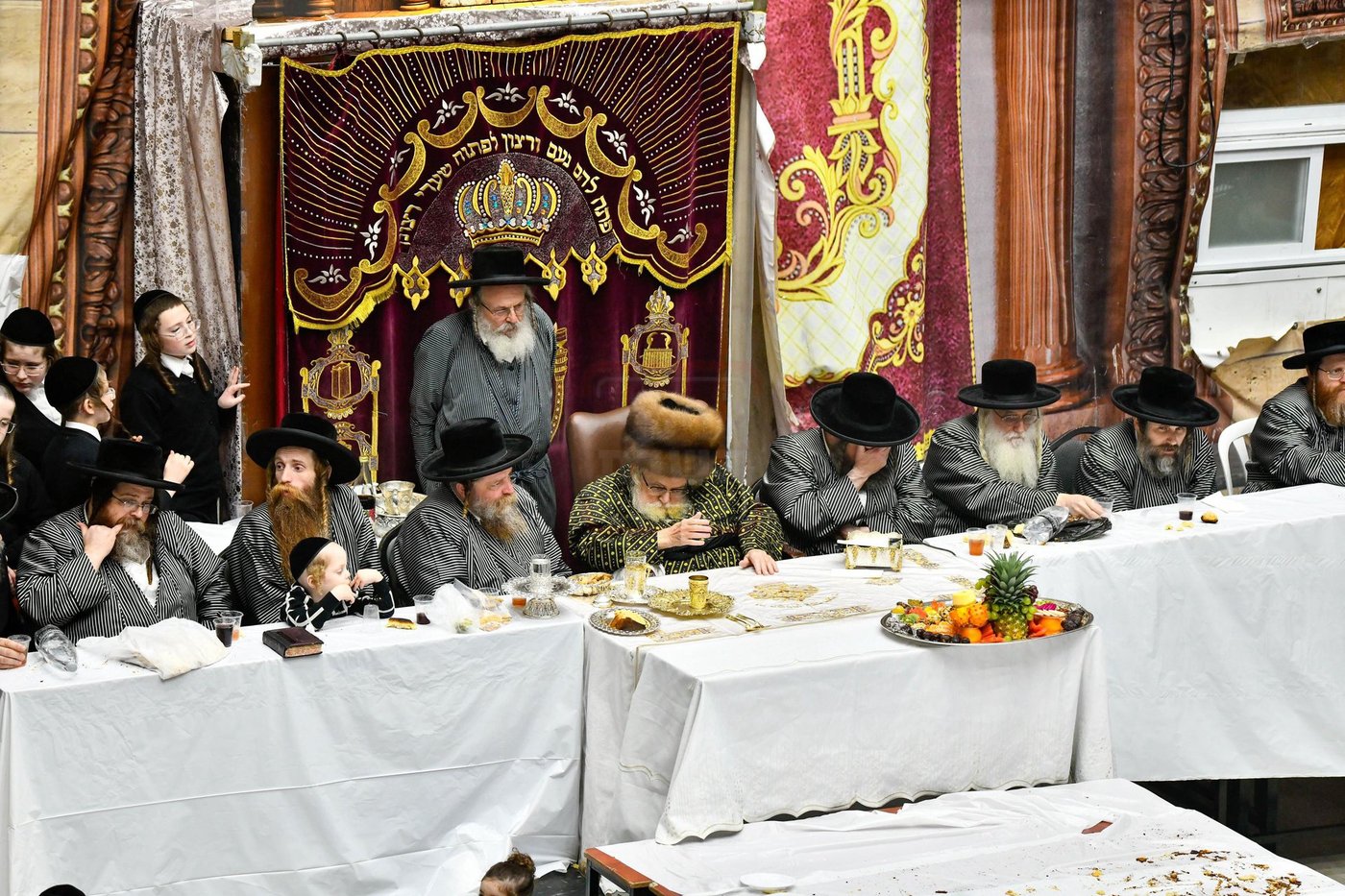 האדמו"ר מתולדות אברהם יצחק בטיש ט"ו בשבט