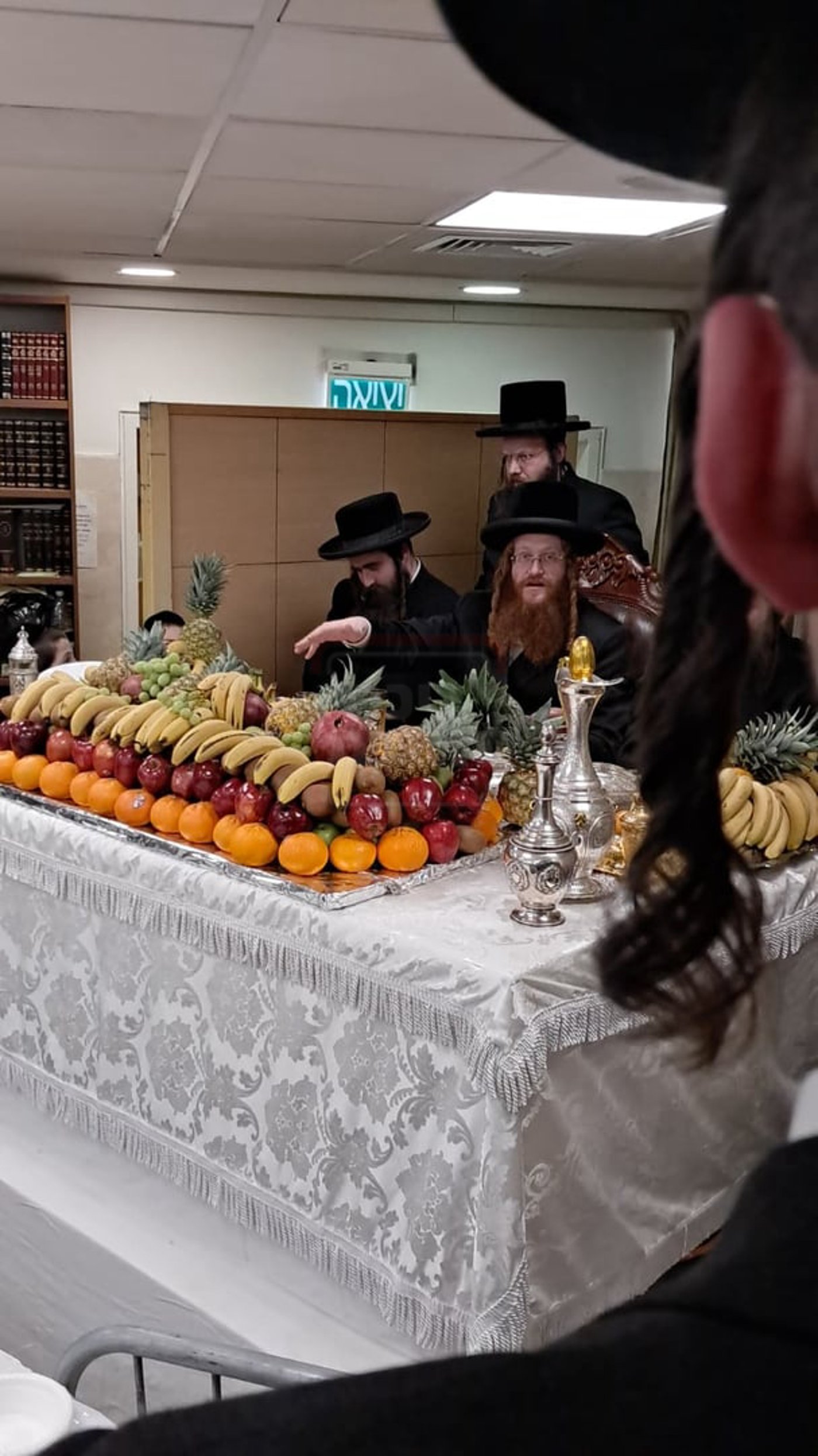 האדמו"ר מקאליב בטיש ט"ו בשבט 