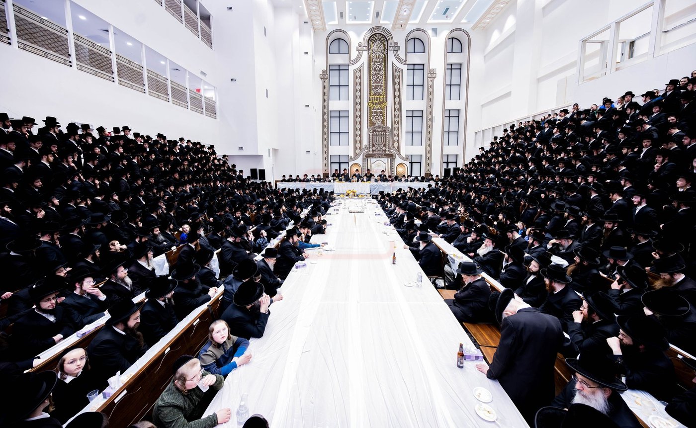 האדמו"ר מבאבוב 45 בטיש ט"ו בשבט