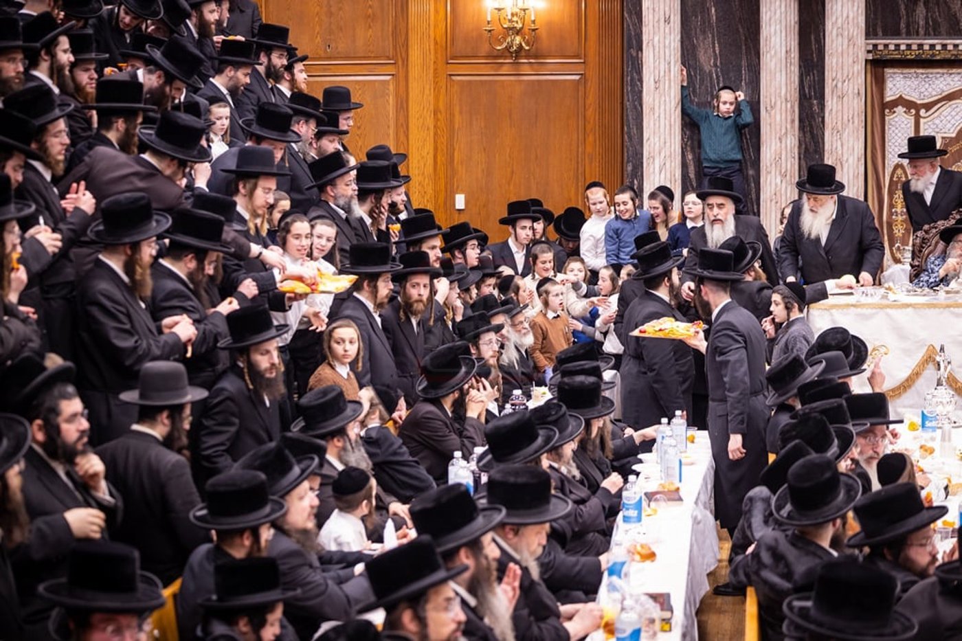 חמשה עשר בשבט בחצר הקודש צאנז קלויזענבורג