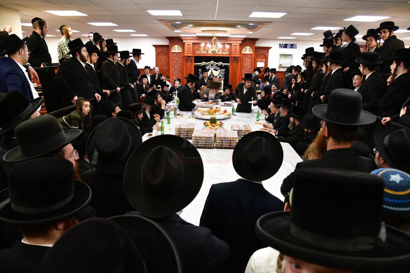 ט"ו בשבט בחצה"ק קרעטשניף קריית גת