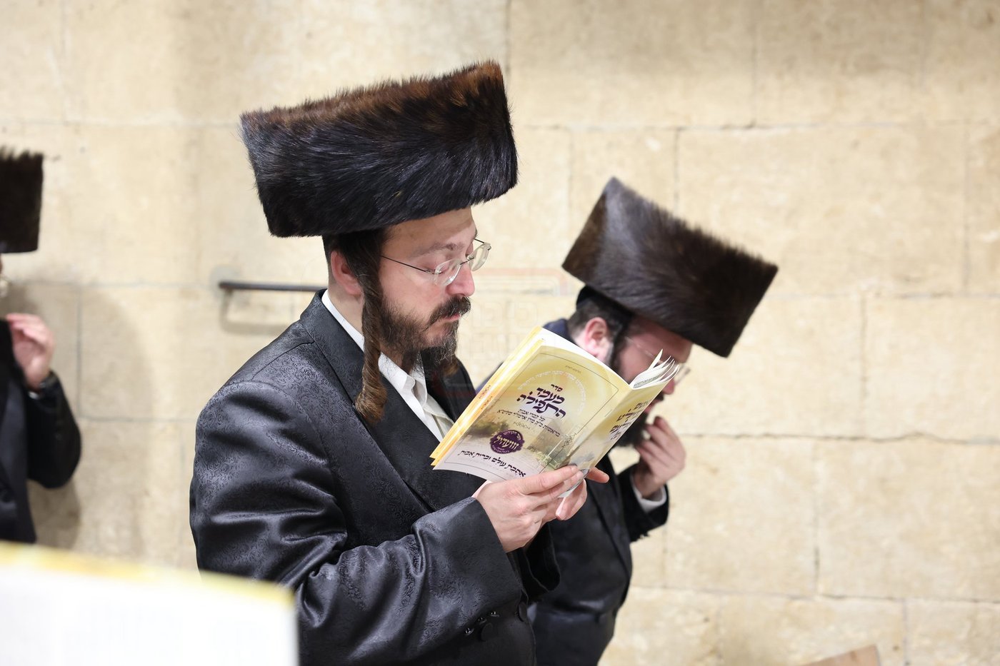 שמחת בית זוועהיל בחברון