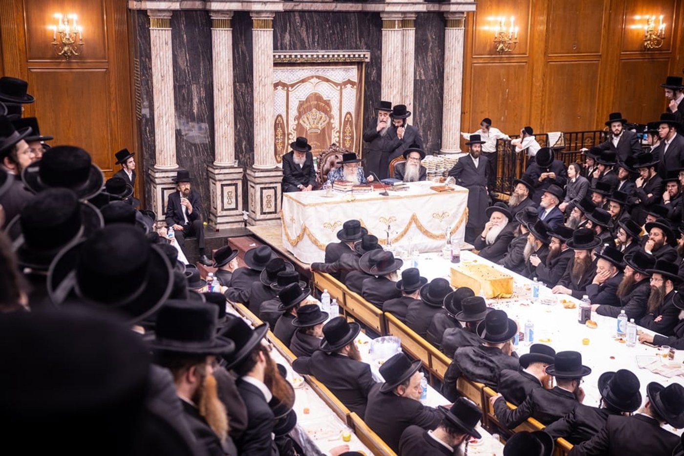 חמשה עשר בשבט בחצר הקודש צאנז קלויזענבורג