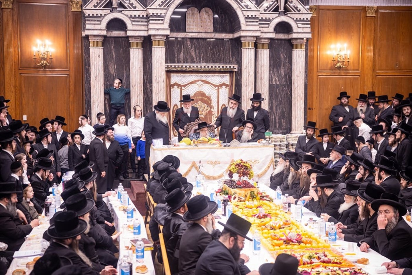 חמשה עשר בשבט בחצר הקודש צאנז קלויזענבורג