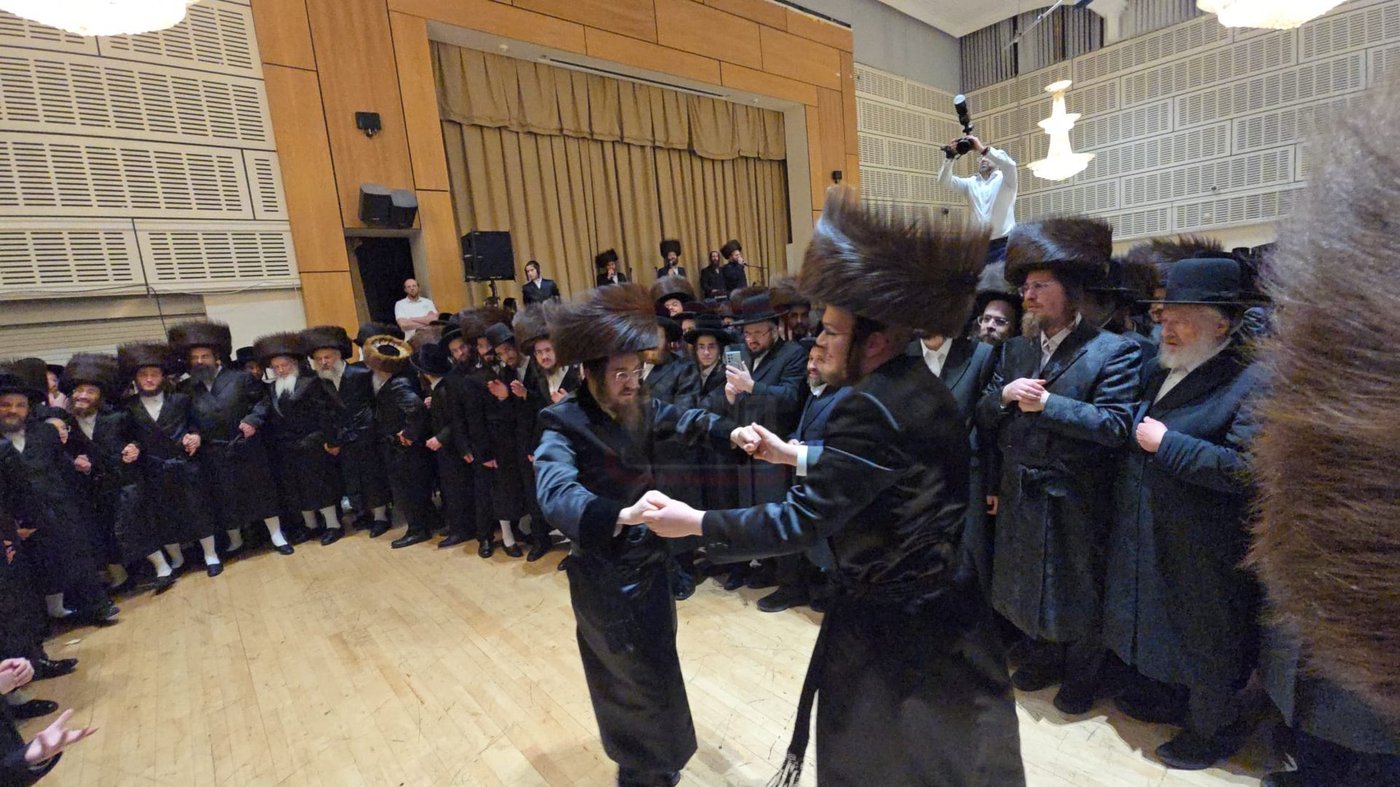 האדמו"ר מסאדיגורה בשמחת נישואי גיסו בלונדון