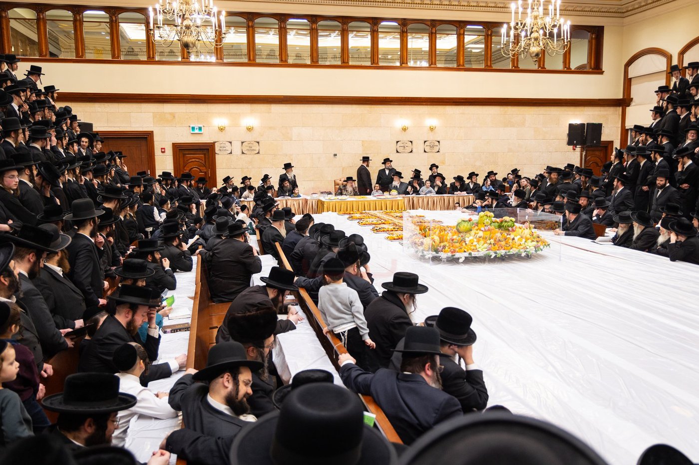 האדמו"ר מטאהש בטיש ט"ו בשבט