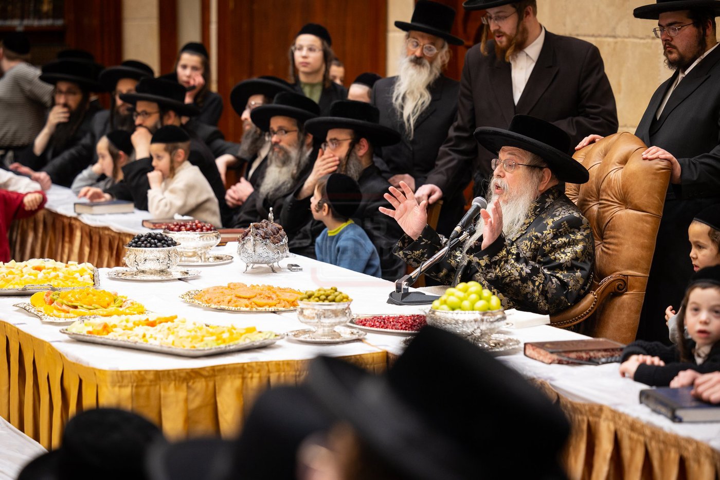 האדמו"ר מטאהש בטיש ט"ו בשבט