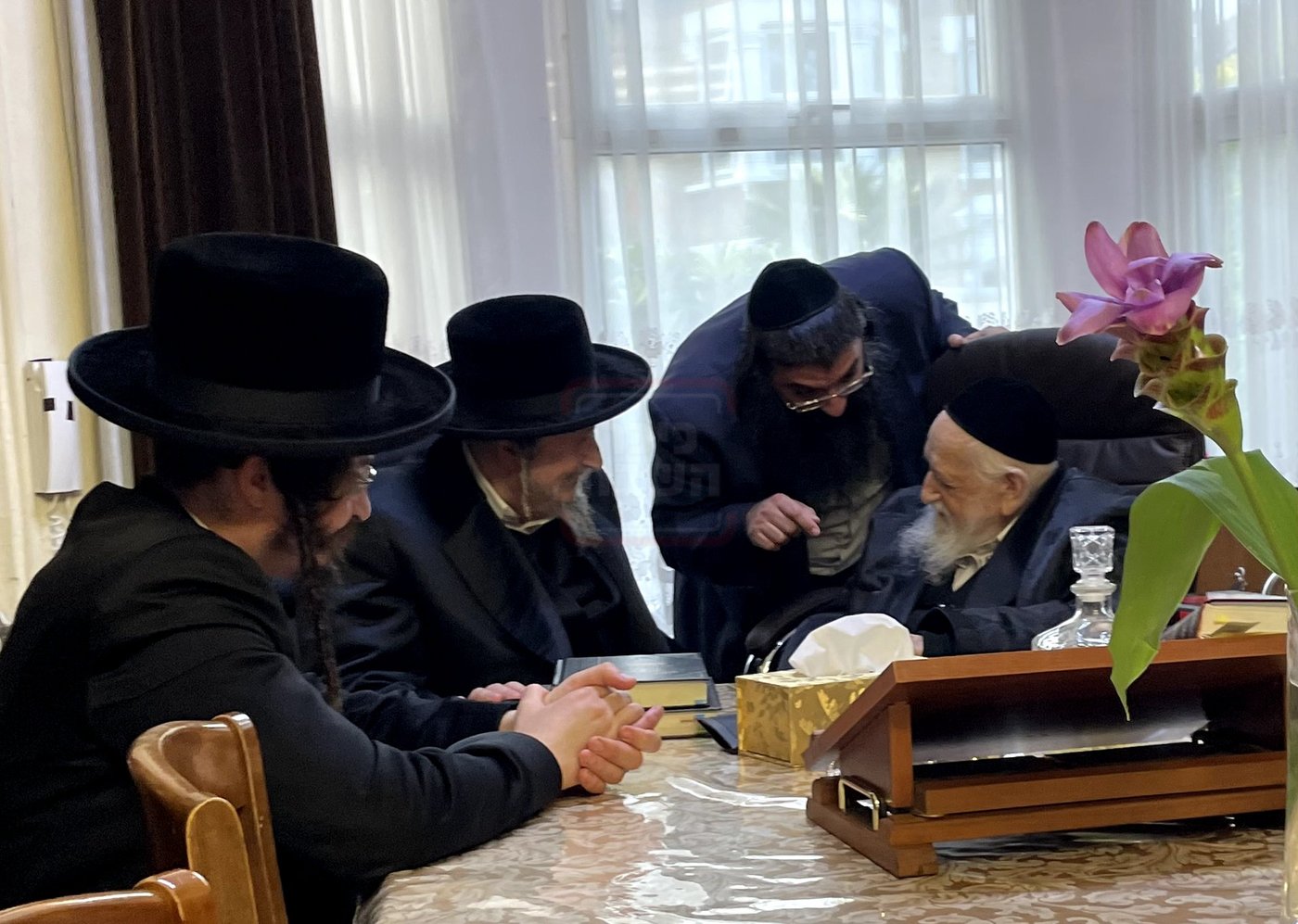 מראות חייו של הגה"צ רבי אליקים שליזנגר זצ"ל