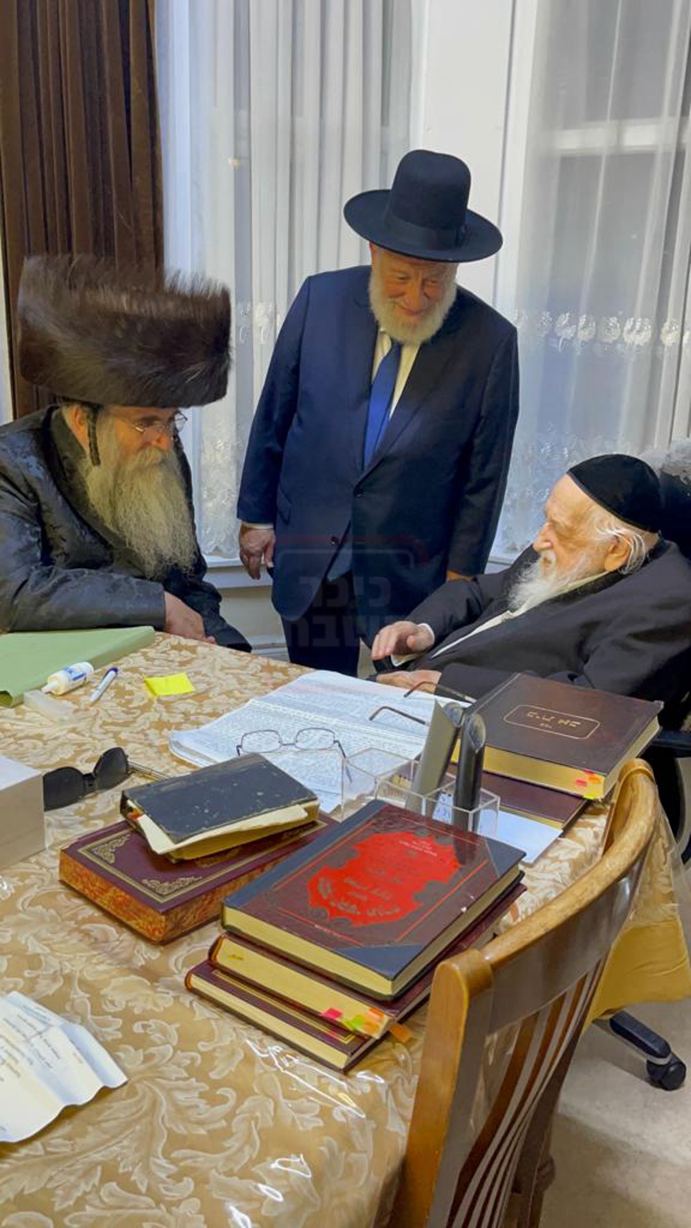 מראות חייו של הגה"צ רבי אליקים שליזנגר זצ"ל