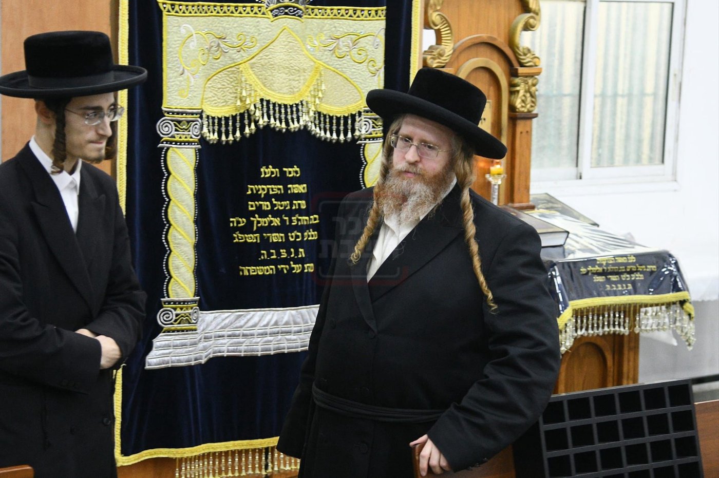 האדמו"ר משומרי אמונים בביקור בעמנואל