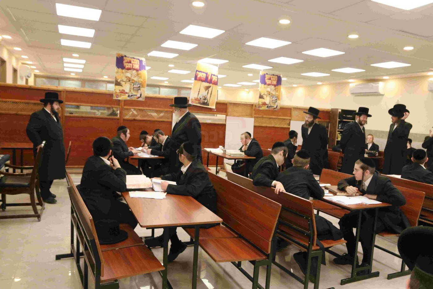 סיום ימי השובבי"ם בקאסוב ויז'ניץ