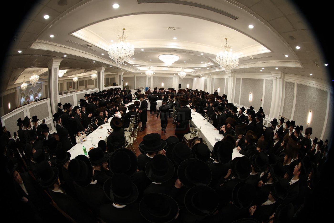 שמחת בית סערדאהעלי - צאנז זוועהיל