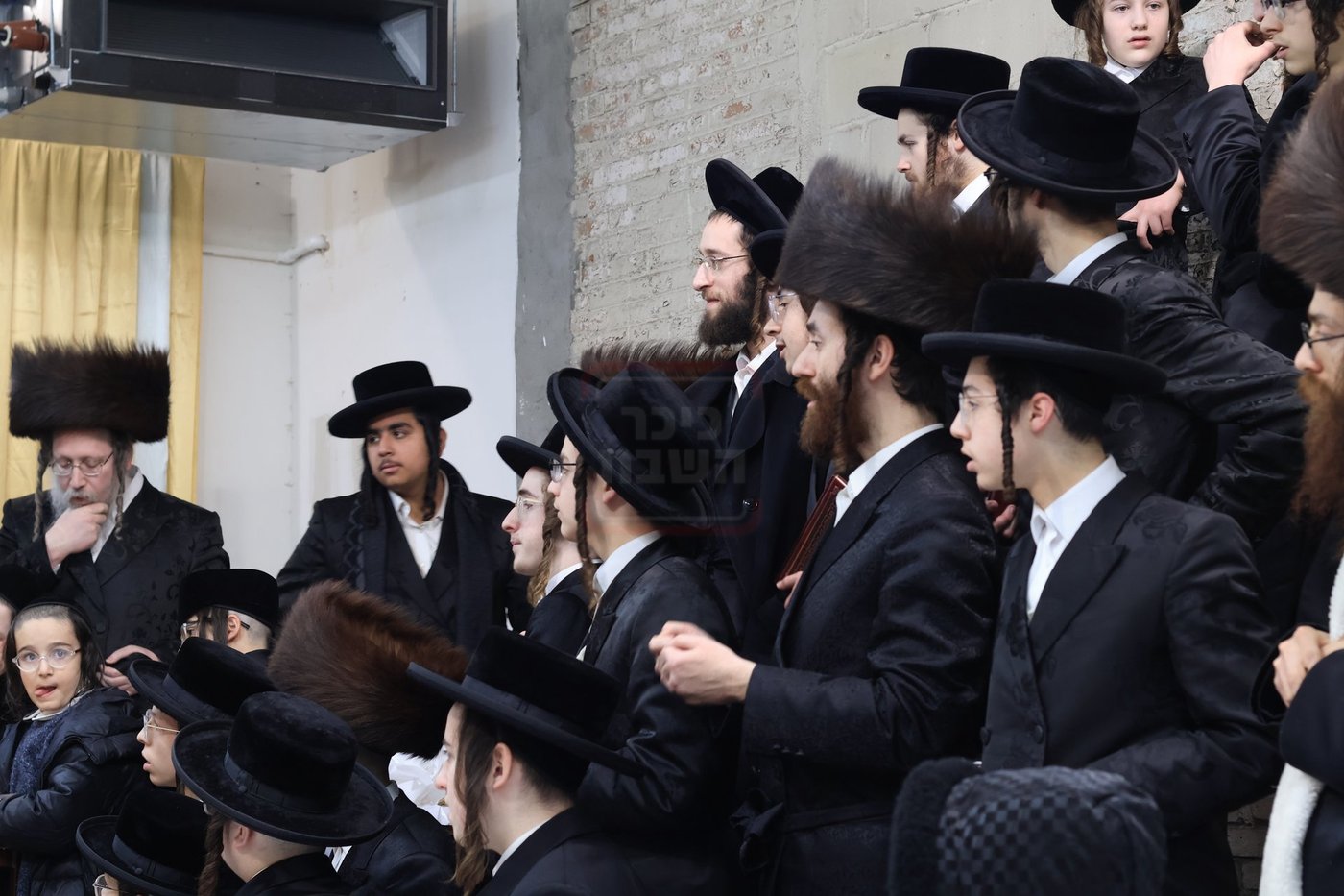 פארשפיל בחצה"ק קרעטשניף סיגט ווילאמסבורג