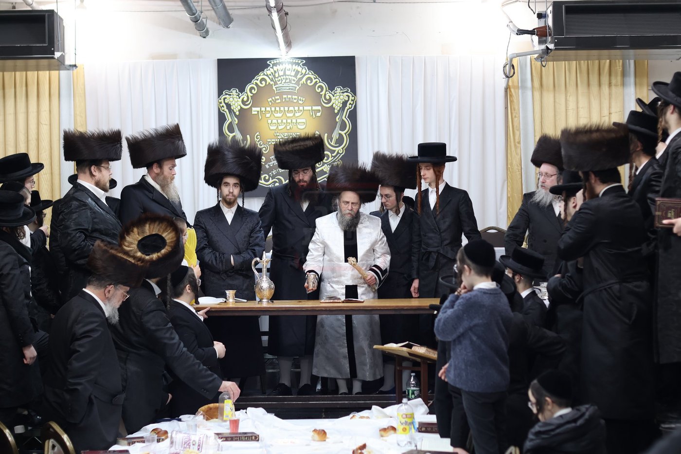 פארשפיל בחצה"ק קרעטשניף סיגט ווילאמסבורג