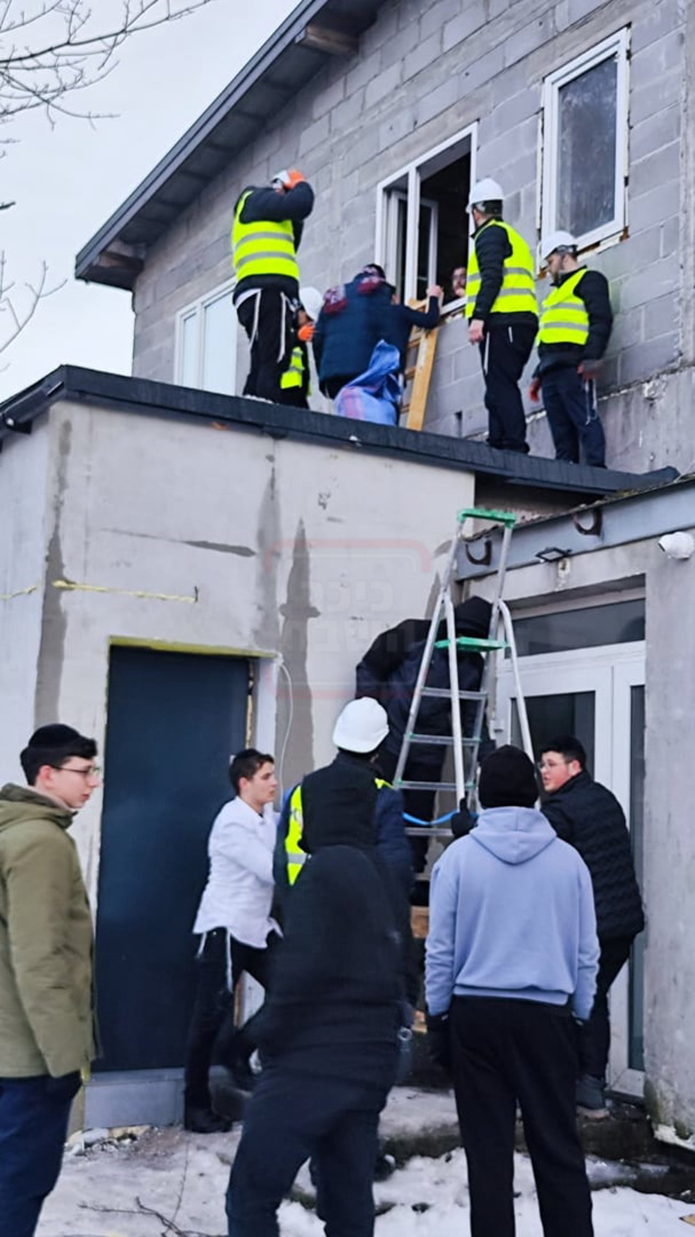 הכשרת המקווה בקוז'ניץ