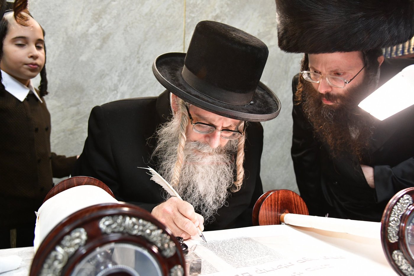 הכנסת ס"ת בסערט ויז'ניץ