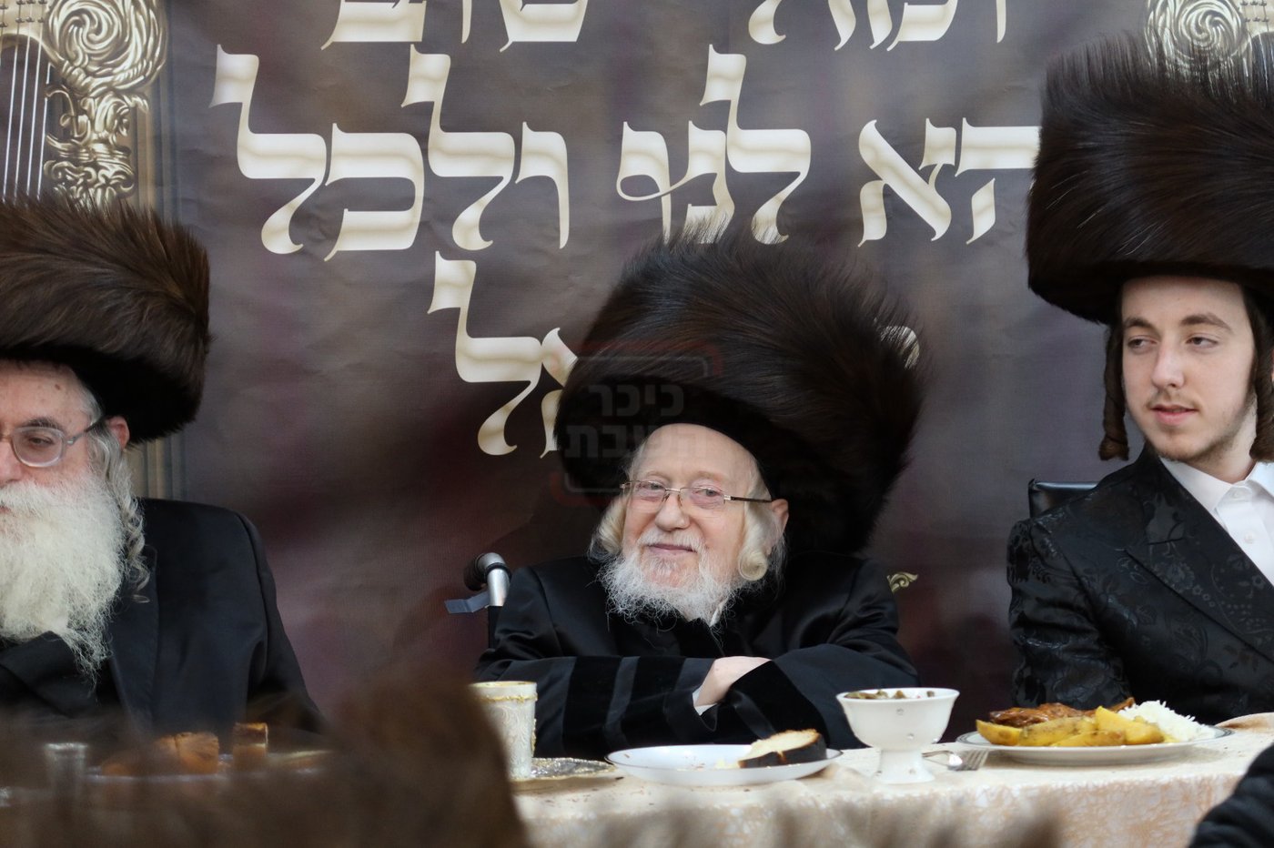 שמחת שבע ברכות לנכדת האדמו"ר מקרעטשניף