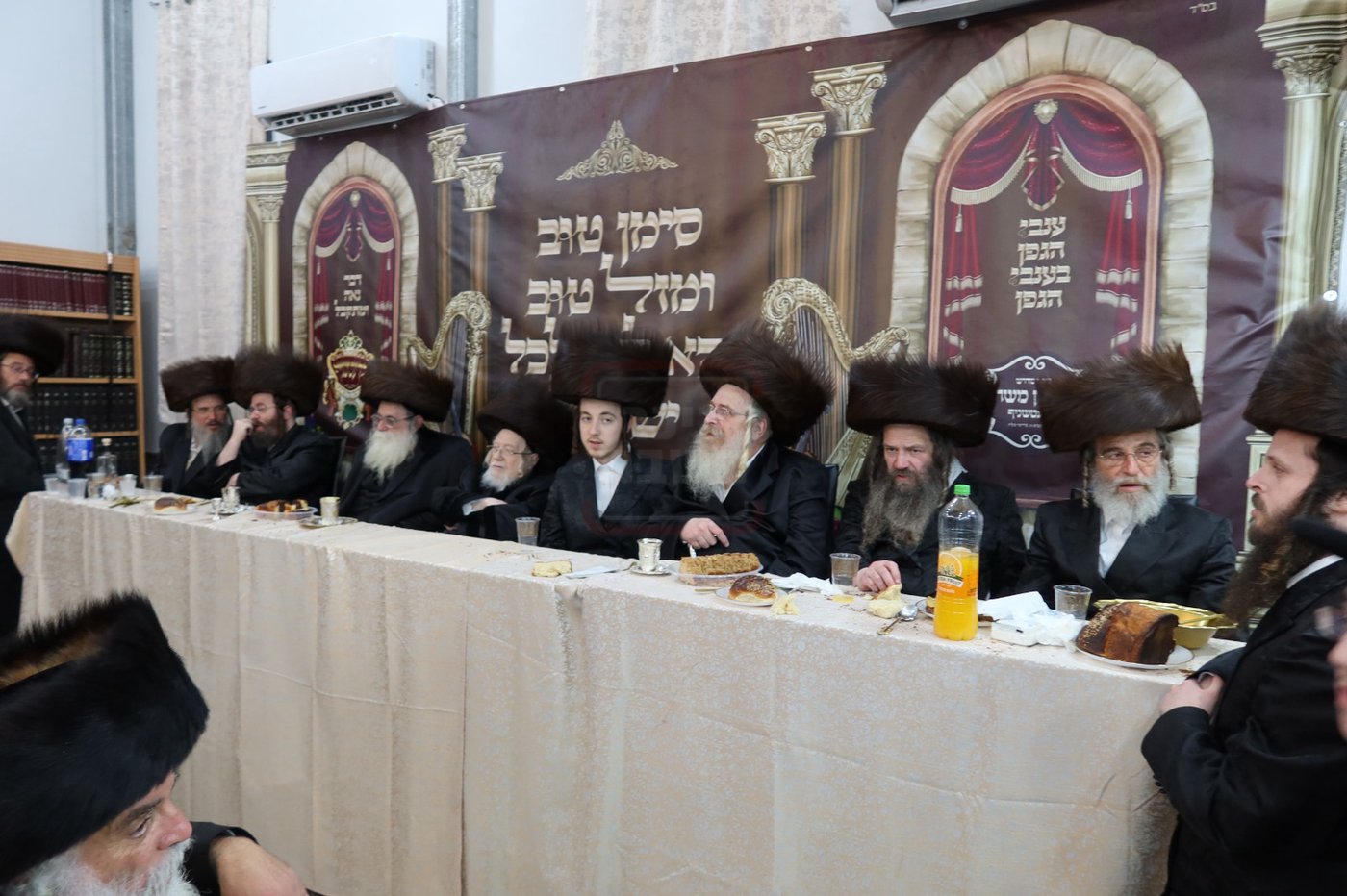 שמחת שבע ברכות לנכדת האדמו"ר מקרעטשניף