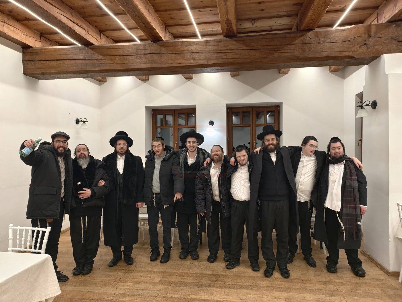 ישיבת אהובים מלונדון בטיול בהונגריה