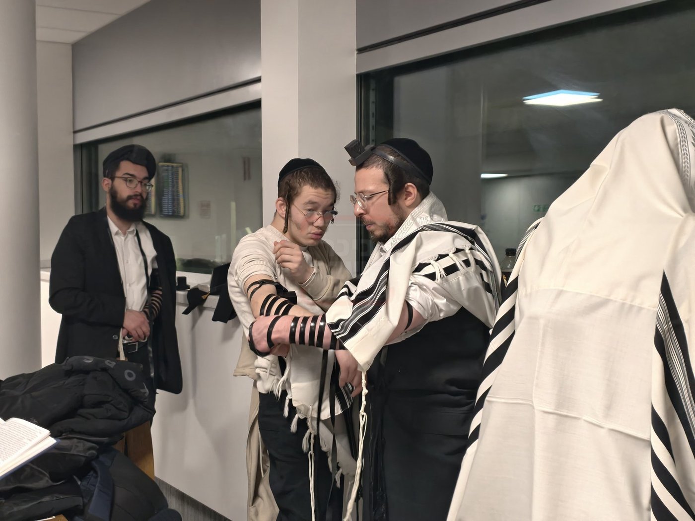 ישיבת אהובים מלונדון בטיול בהונגריה