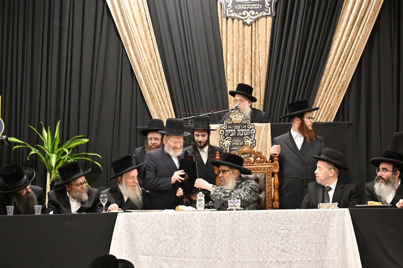 האדמו"ר מסאטמר בביקור הוד במאנשטעסער