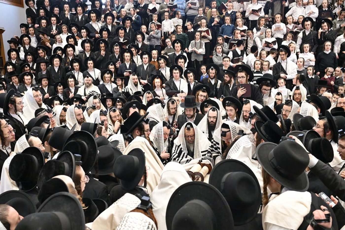 האדמו"ר מסאטמר בביקור הוד במאנשטעסער