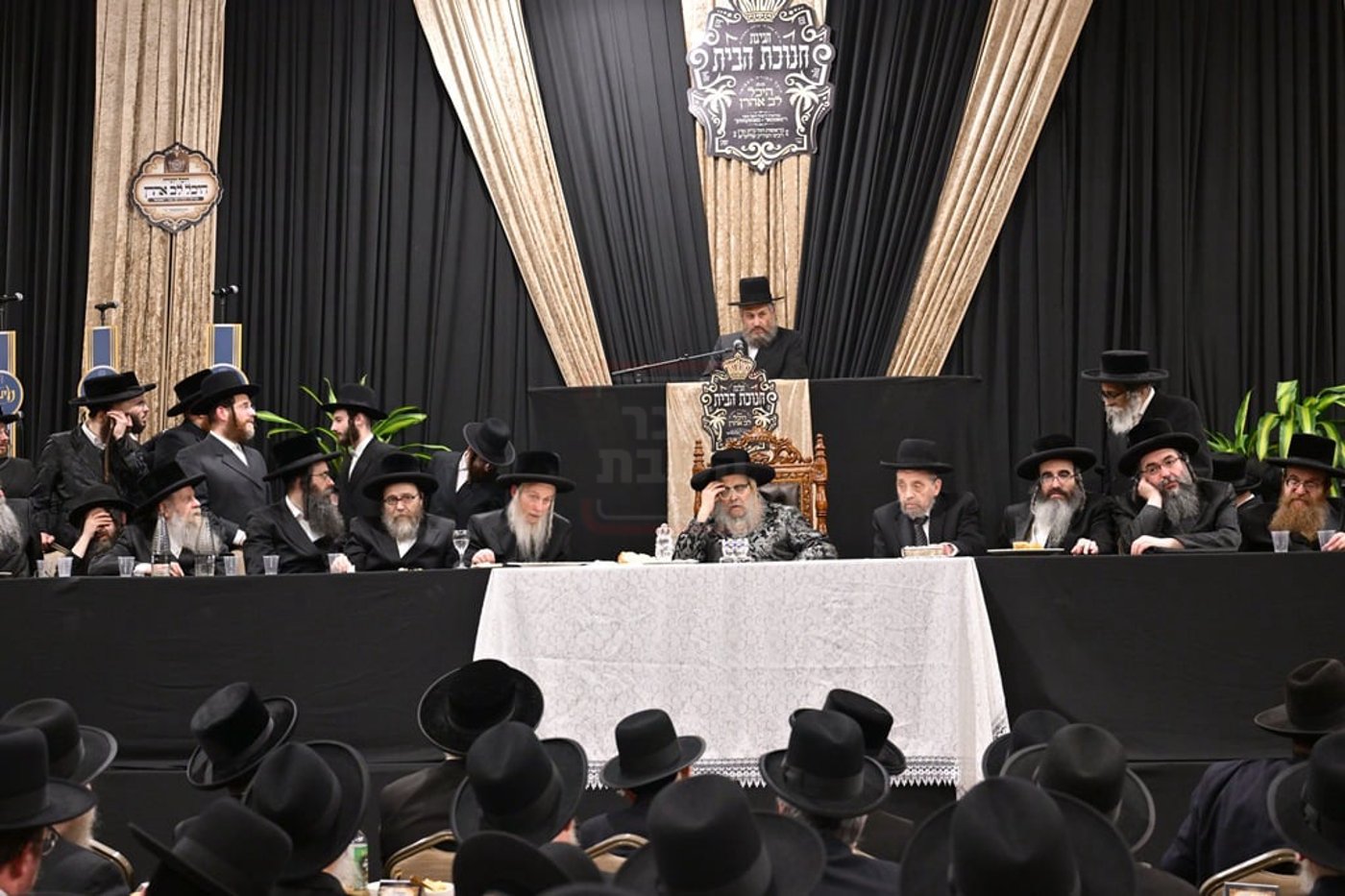 האדמו"ר מסאטמר בביקור הוד במאנשטעסער