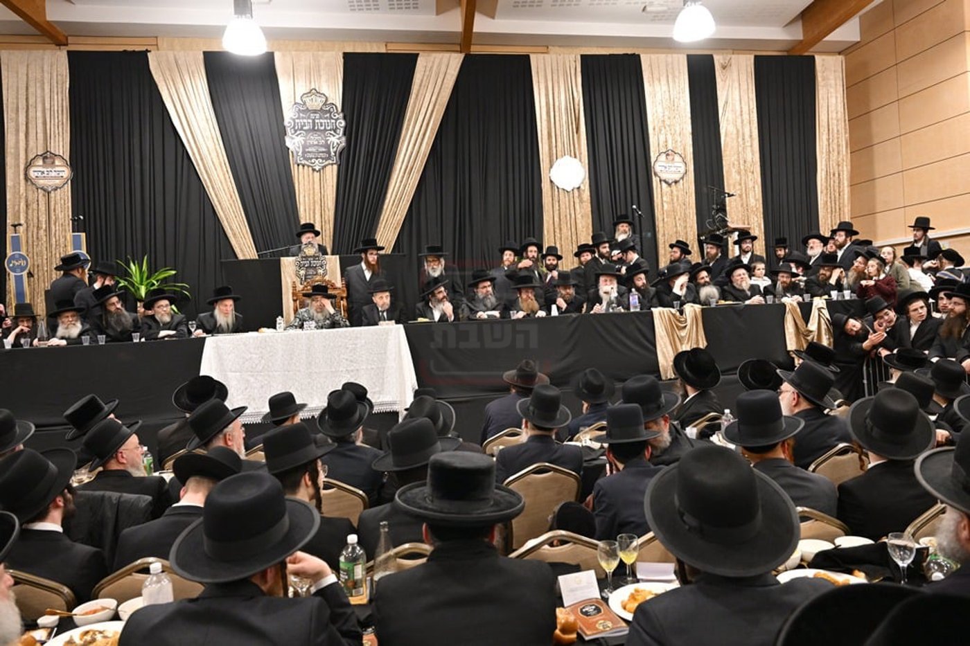 האדמו"ר מסאטמר בביקור הוד במאנשטעסער