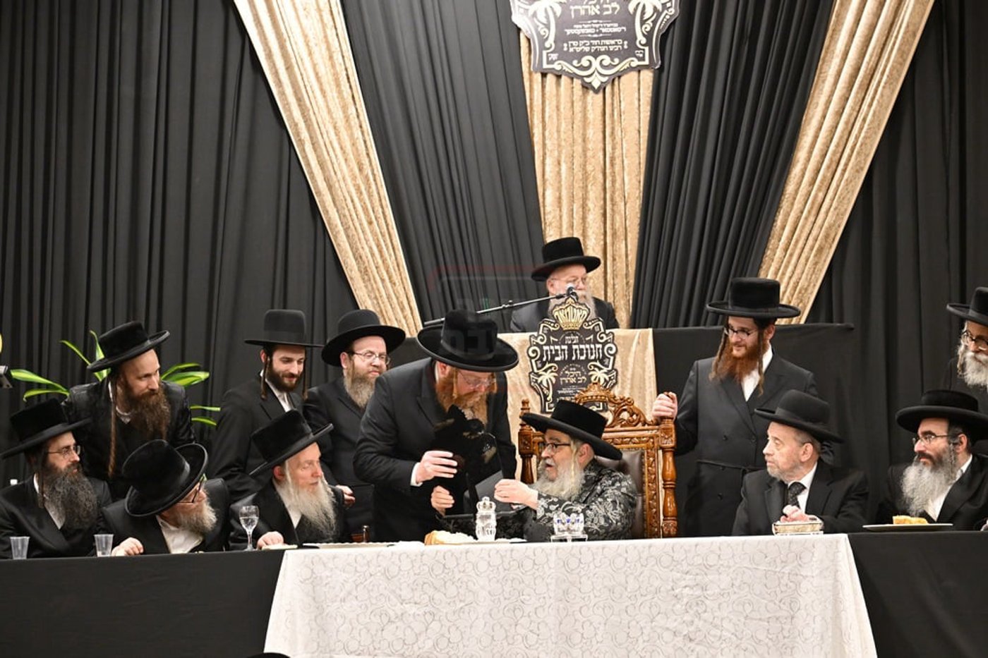 האדמו"ר מסאטמר בביקור הוד במאנשטעסער