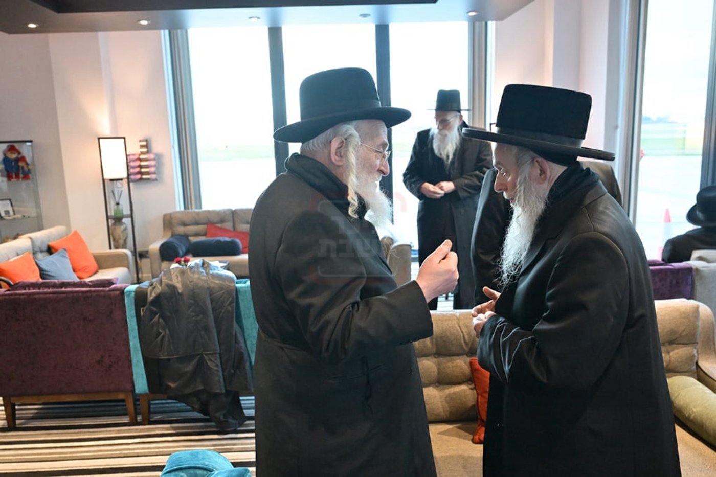 האדמו"ר מסאטמר במטוס בדרך למאנשטעסטער