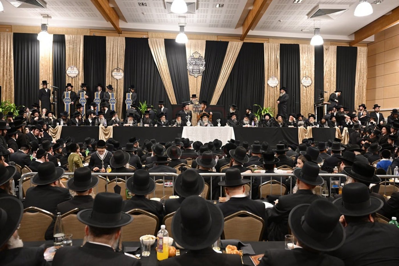 האדמו"ר מסאטמר בביקור הוד במאנשטעסער