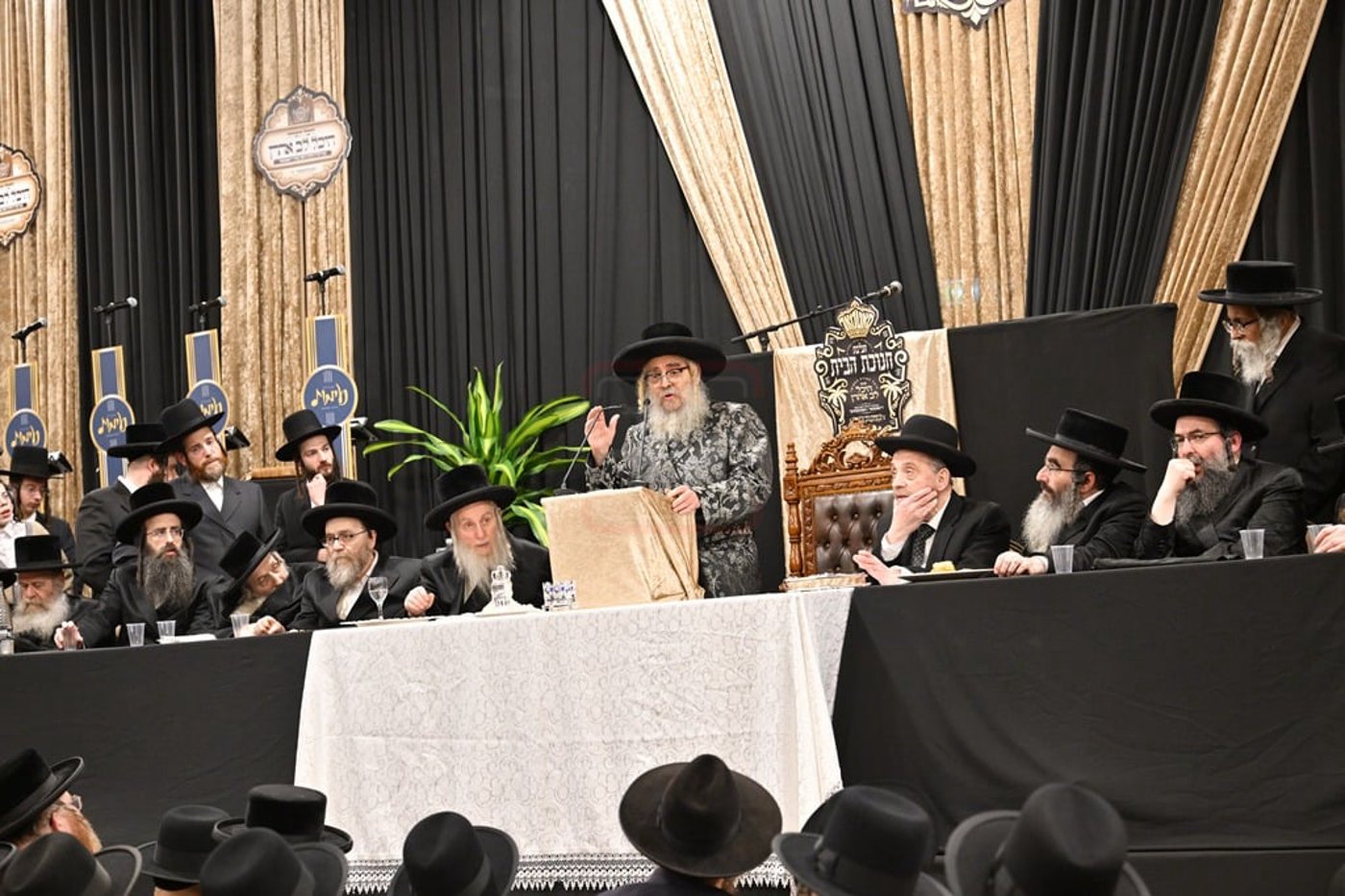 האדמו"ר מסאטמר בביקור הוד במאנשטעסער