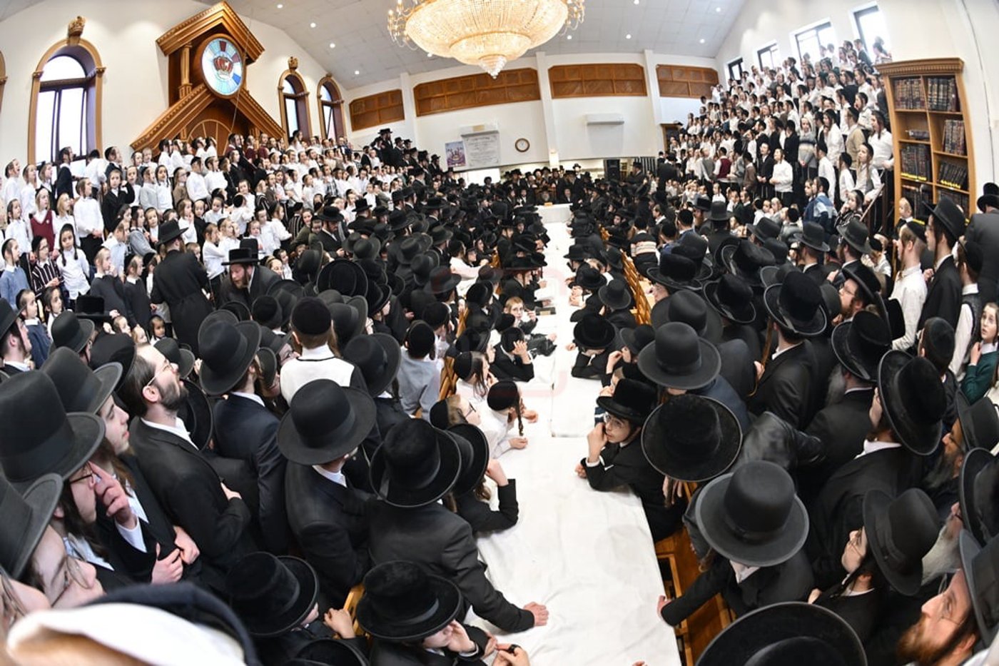 האדמו"ר מסאטמר בביקור הוד במאנשטעסער