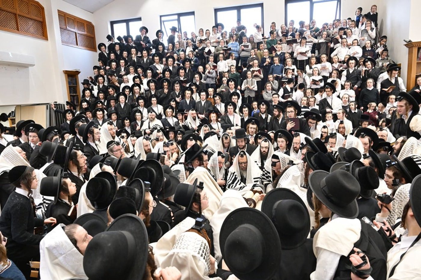 האדמו"ר מסאטמר בביקור הוד במאנשטעסער