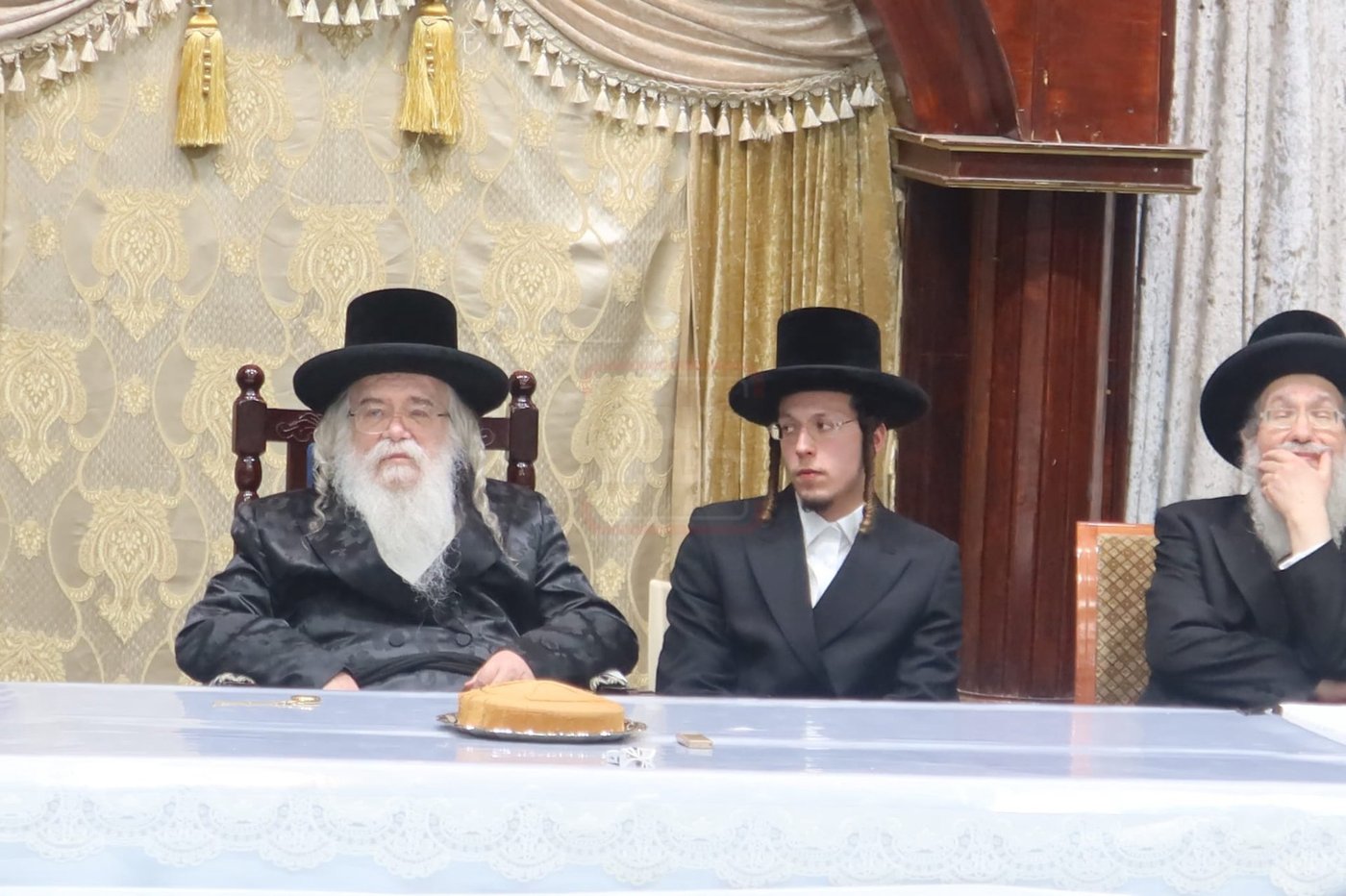 שמחת אירוסי נכדת האדמו"ר מדארג