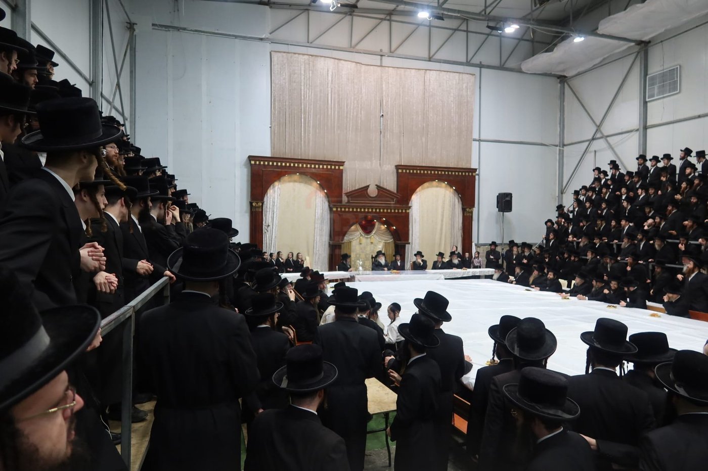 שמחת אירוסי נכדת האדמו"ר מדארג