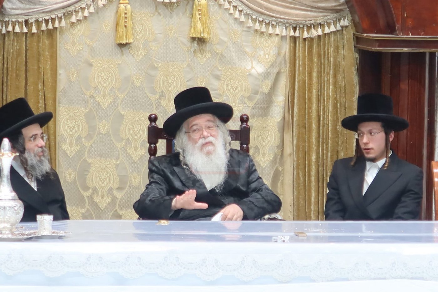 שמחת אירוסי נכדת האדמו"ר מדארג