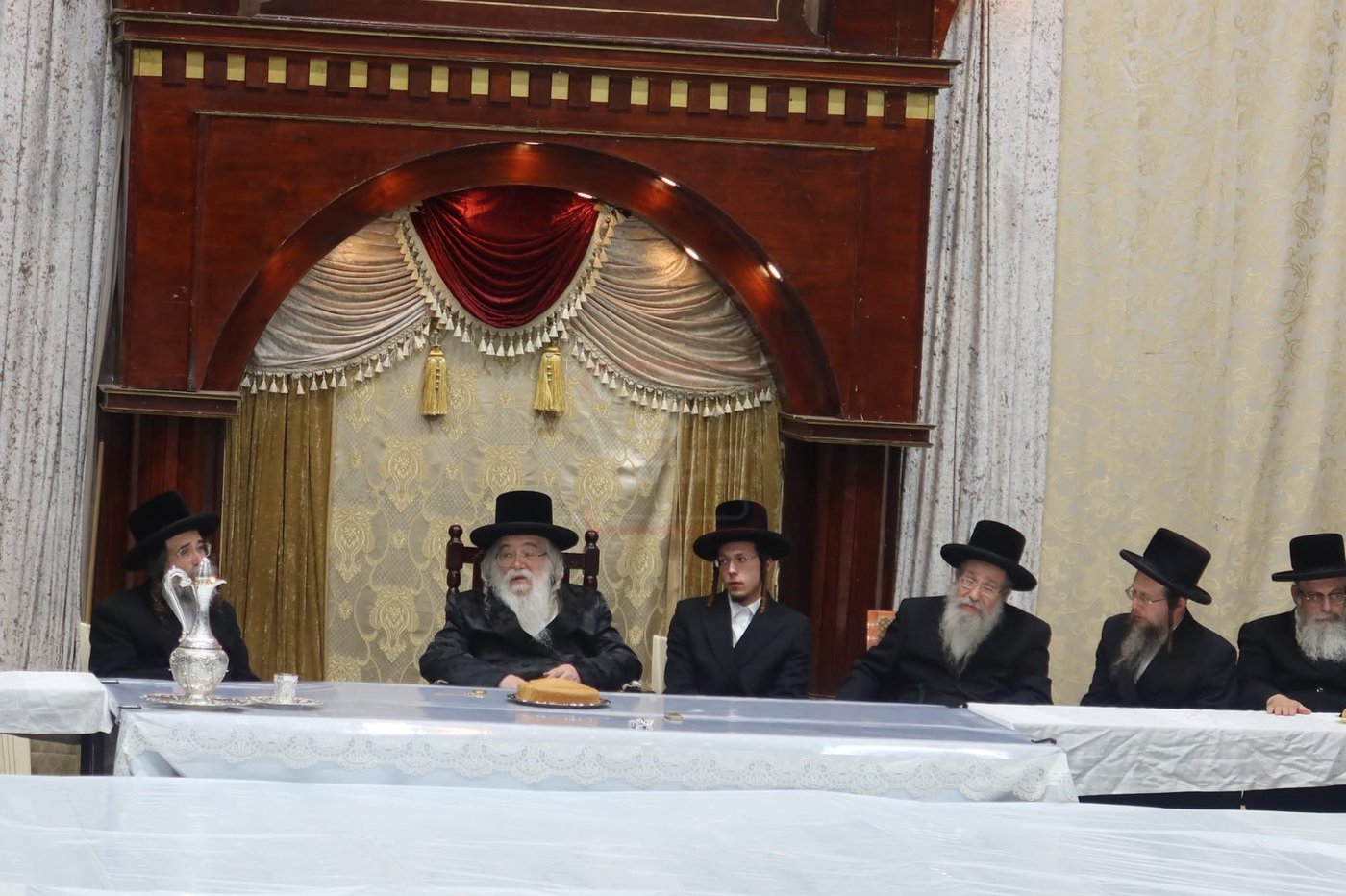 שמחת אירוסי נכדת האדמו"ר מדארג