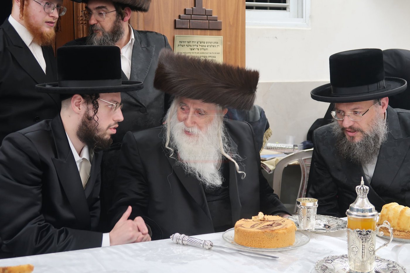 שמחת בית קאפיטשניץ - גאב"ד פרדס כץ 