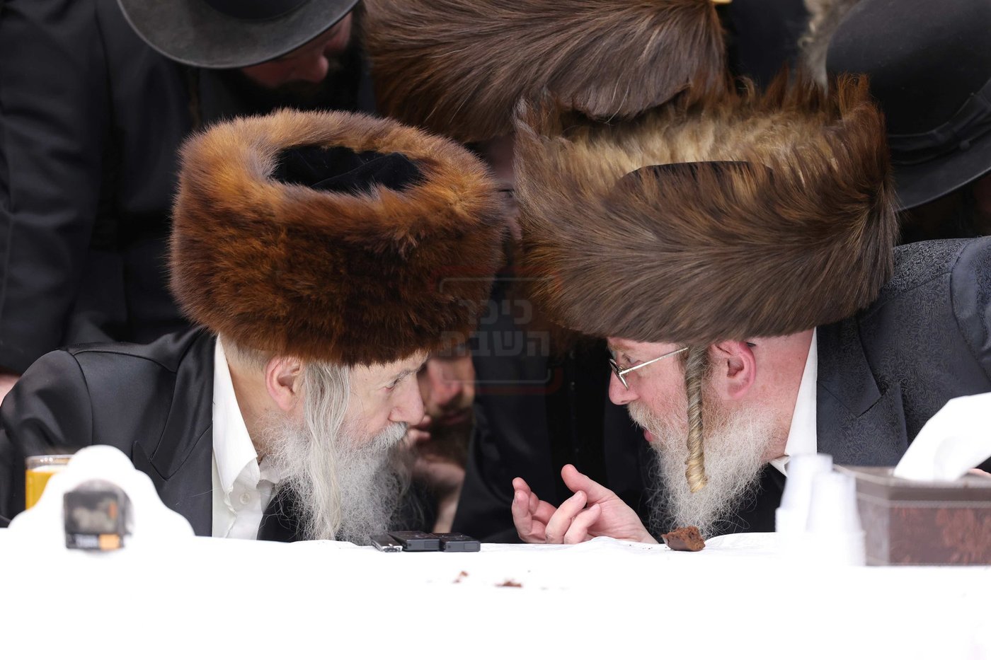 שמחת הברית בחצרות אמשינוב - קרעטשניף