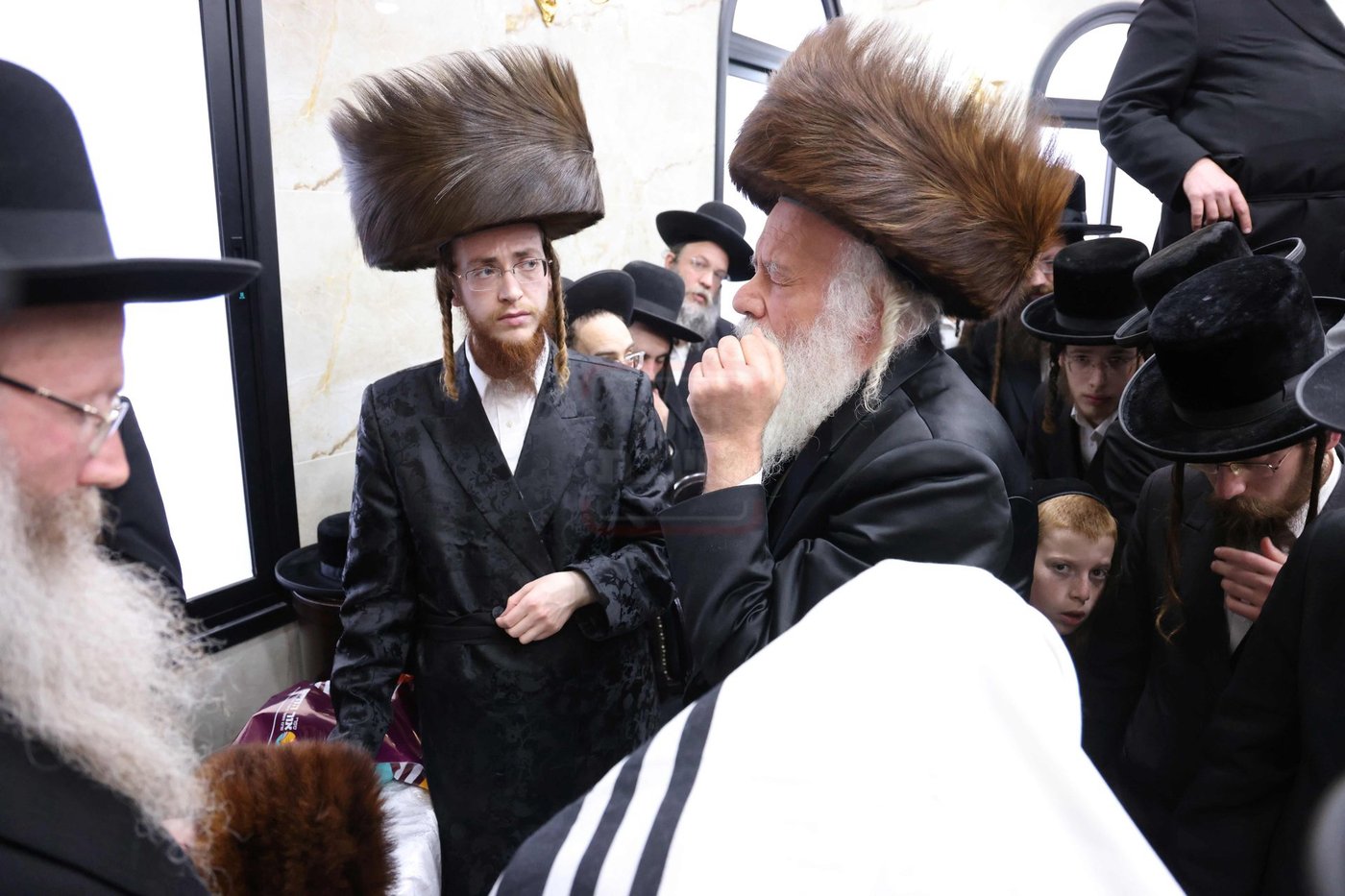 שמחת הברית בחצרות אמשינוב - קרעטשניף