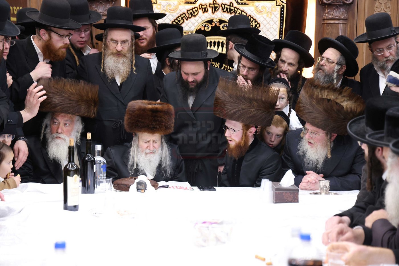 שמחת הברית בחצרות אמשינוב - קרעטשניף