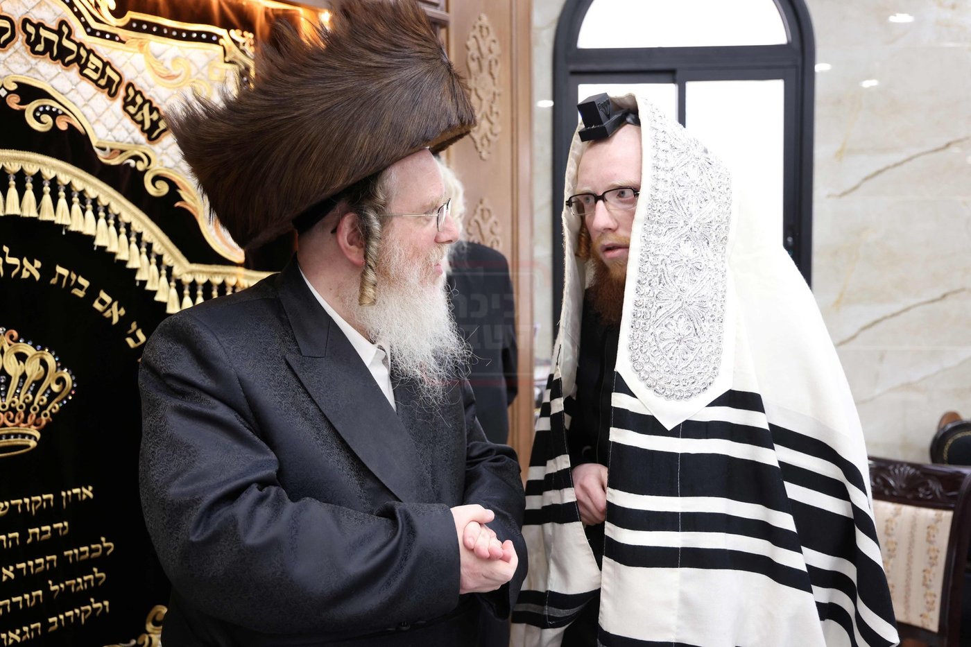 שמחת הברית בחצרות אמשינוב - קרעטשניף